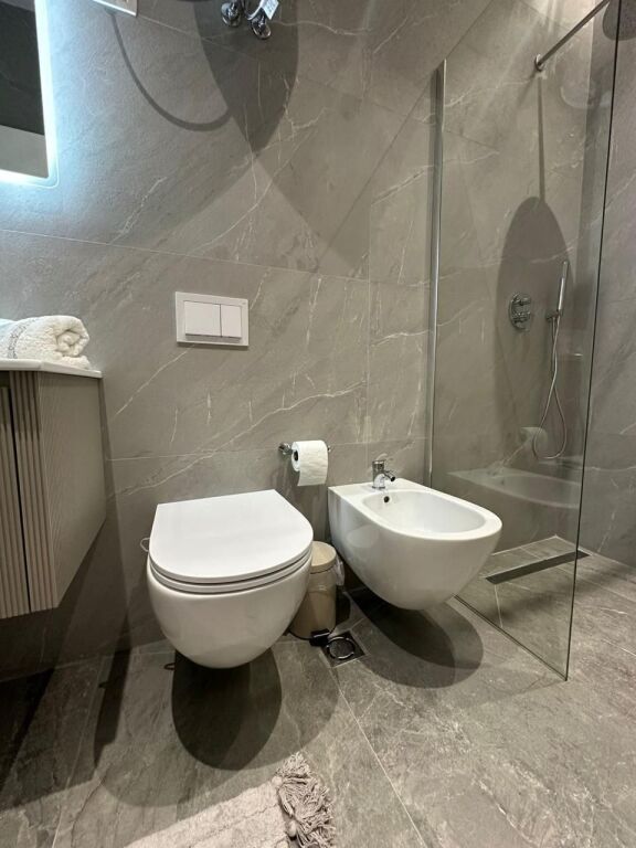 Rent Apartment 2+1 Concord Center On 5 MAY Street