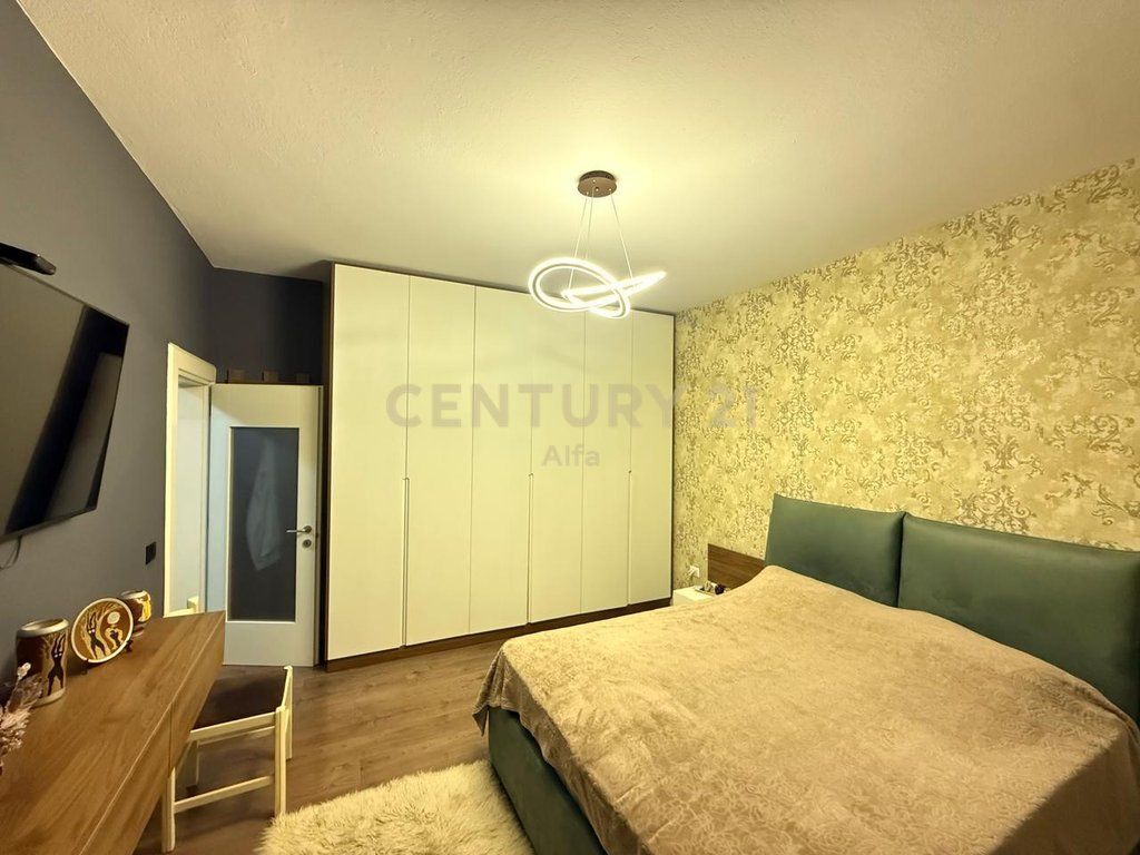Apartament 2+1 per shitje perballe Delijorgjit