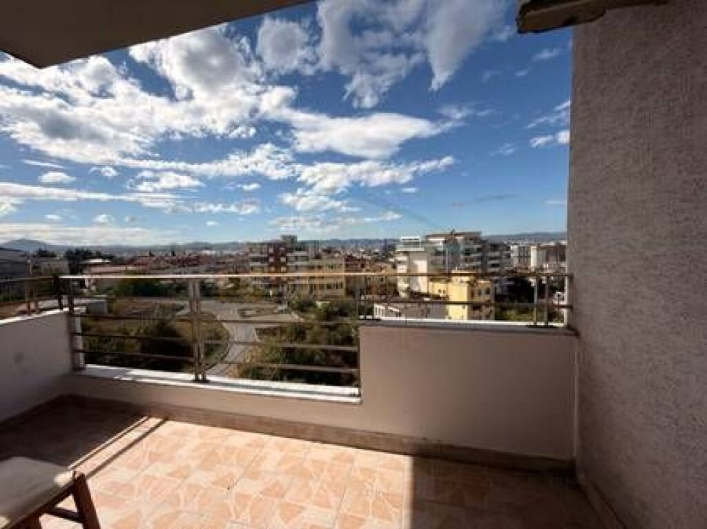 Shitet, Apartament 2+1+2, Restorant Fresku, Rruga e Dajtit
