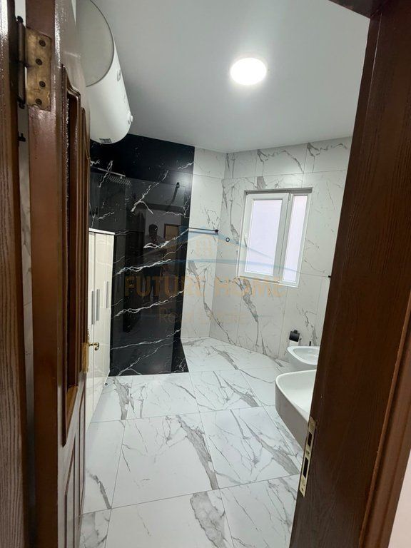 Qira, Apartament 2+1+2, Myslym Shyri, Tiranë.