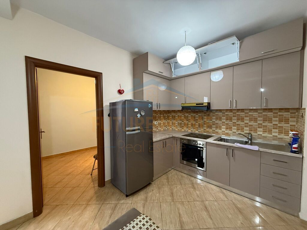 JAP ME QERA APARTAMENT 2+1 NE FRESK 400 EURO ALF48167