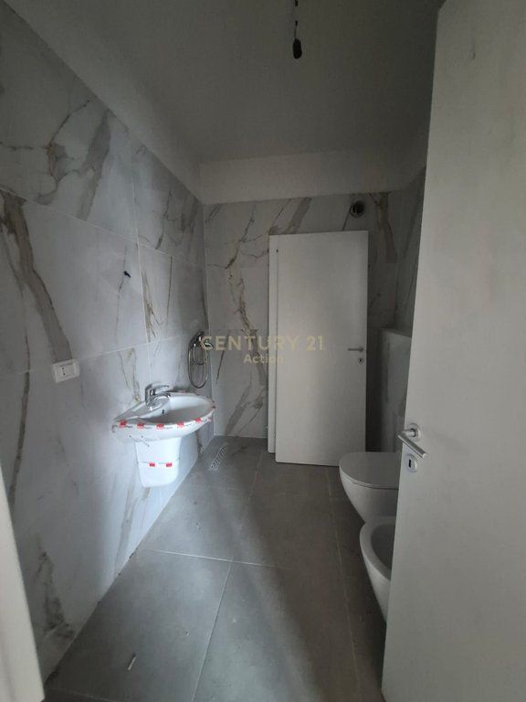 🏡 Apartment 2+1 for sale in Yzberisht!