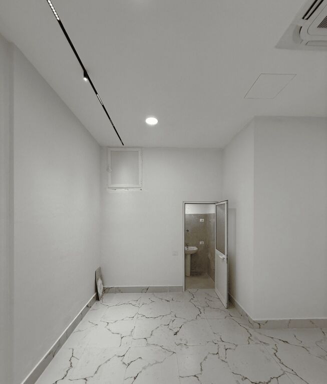 Rent | Ambjent Biznesi | Skanderbeg Square | 900 €/month
