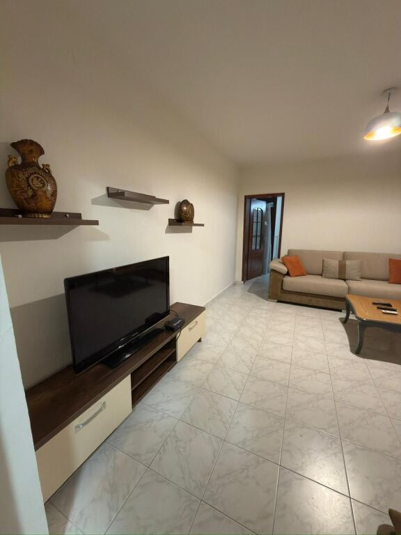 Apartament 1+1 me qira - Pallati me Shigjeta, Tek Latitude !