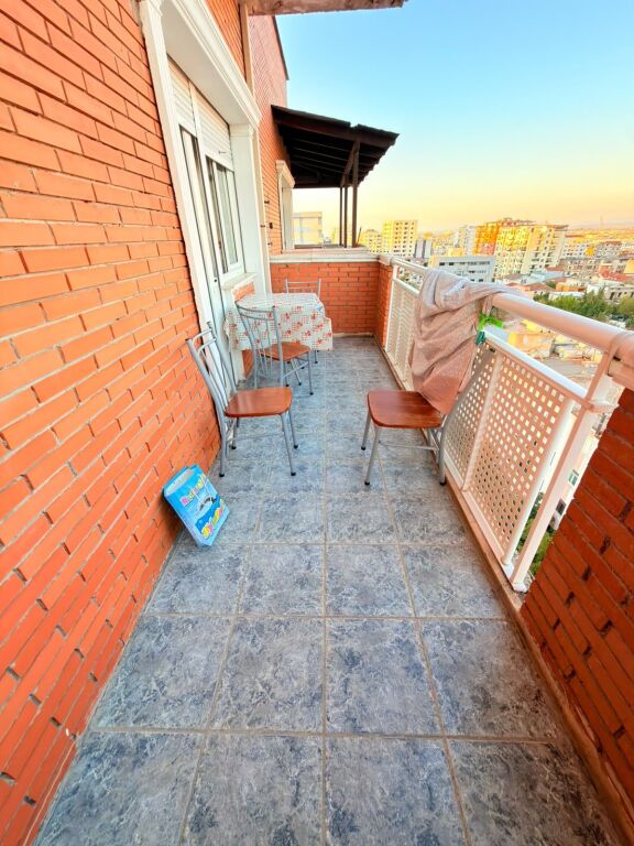 JEPET ME QERA APARTAMENT 2+1 MUZEU I DESHMOREVE, DURRES