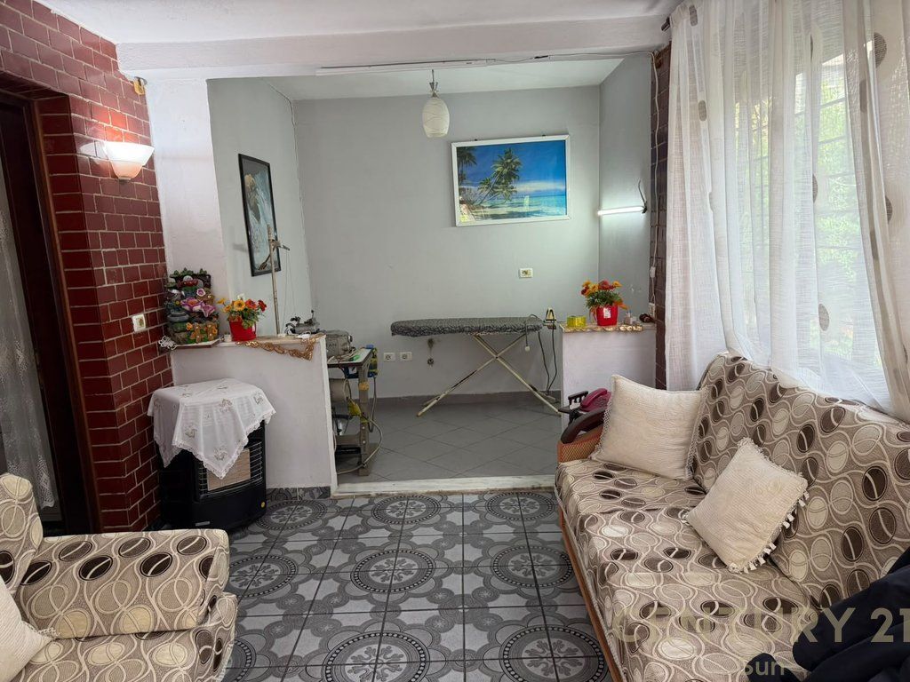Apartment 2+1+post For Rent in Laprakë