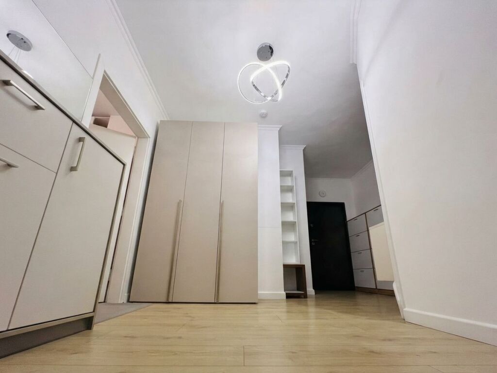 Shitet, Apartament 1+1 (I Konvertuar ne 2+1), Kinostudio, Tiranë