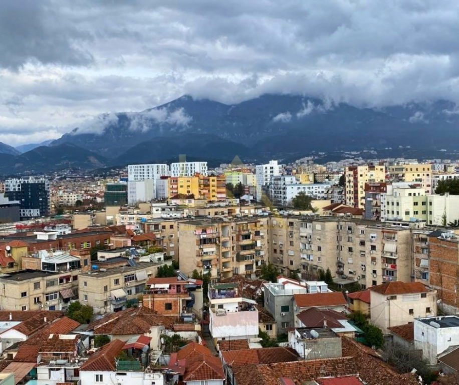 VENDESI APPARTAMENTO 3+1+2 – Selvia, Tirana