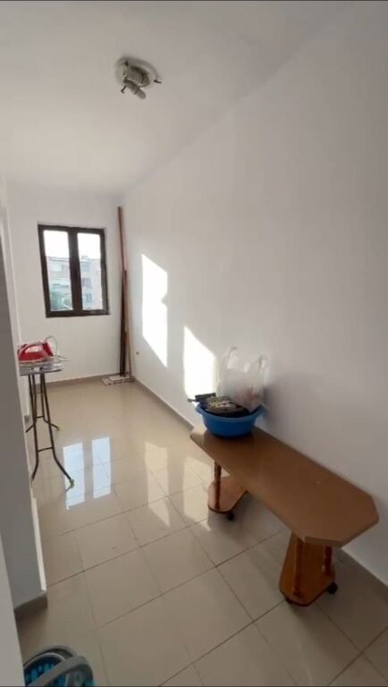 Appartamento in affitto 2+1, Via Durazzo