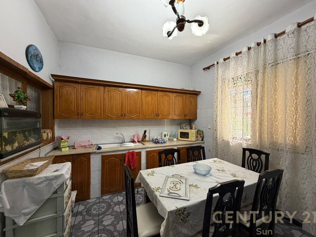 Apartment 2+1+post For Rent in Laprakë