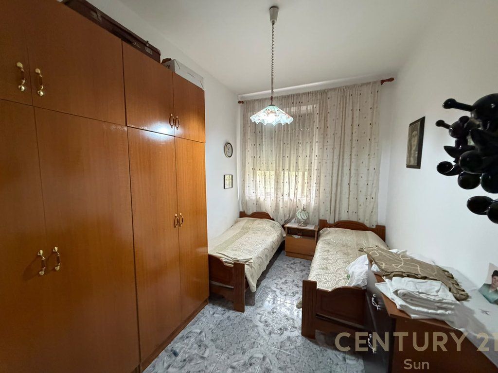 Apartment 2+1+post For Rent in Laprakë
