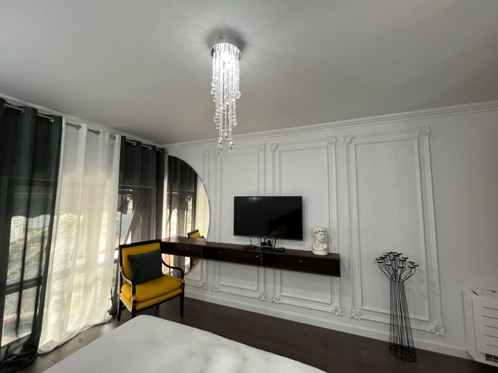 Duplex + parking for rent on Lungomare