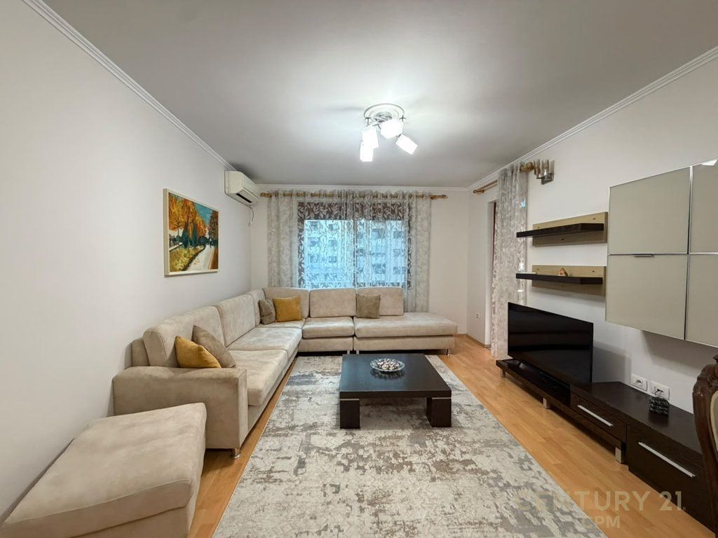 ISH STACIONI I TRENIT, SHESIM APARTAMENT 3+1 310,000 € Sip. Totale  127m2