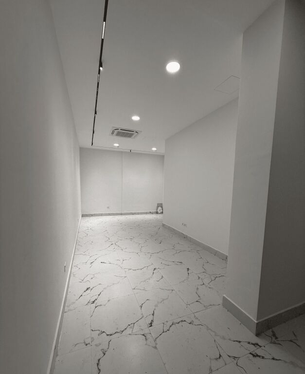 Rent | Ambjent Biznesi | Skanderbeg Square | 900 €/month