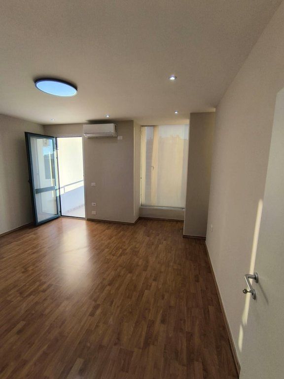 In affitto, Spazio per Ufficio, Ambasciata Americana, Via Elbasan, Tirana.