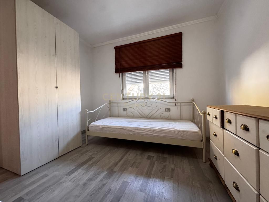 AFFITTO APPARTAMENTO A KOMBINAT VICINO ALLA STRADA 450 € /Mese Superficie Totale 75m2