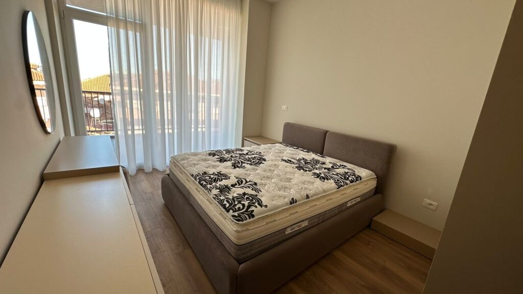 Apartament 2+1 per qira tek Siri Kodra