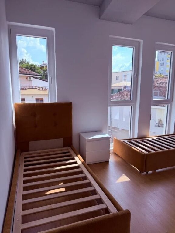 APARTMENT 1+1 50,000 LEKE FACULTY OF MEDICINE