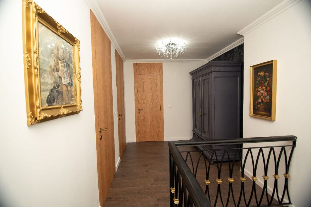 Duplex + parking for rent on Lungomare