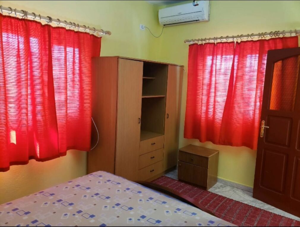Two-storey house for rent in Vaqarr !