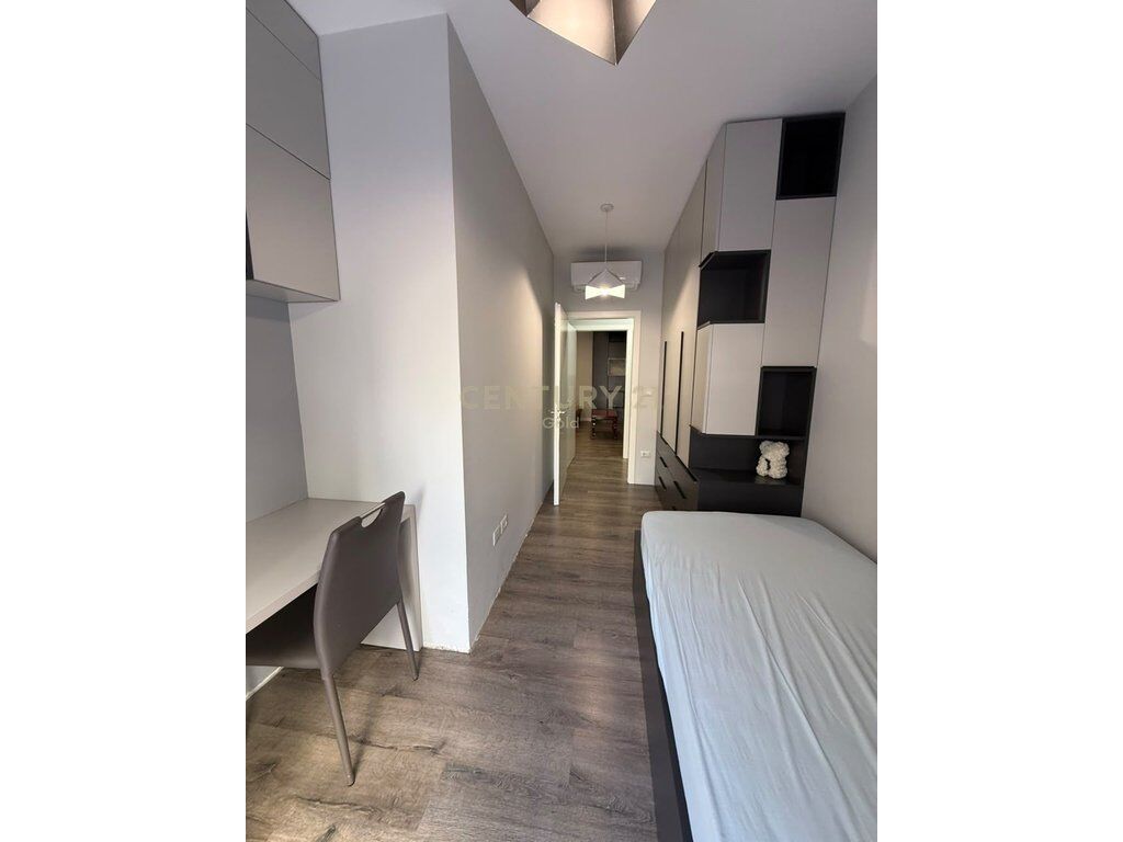 AFFITTASI APPARTAMENTO 2+1+2+VERANDA AL GIARDINO BOTANICO|ZOOLOGICO 700 € /Mese 65.000 Lek /Mese
