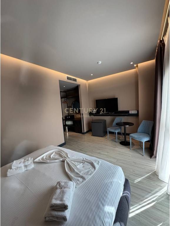 SHITET HOTEL NE VLORE PRANE VLORA MARINA