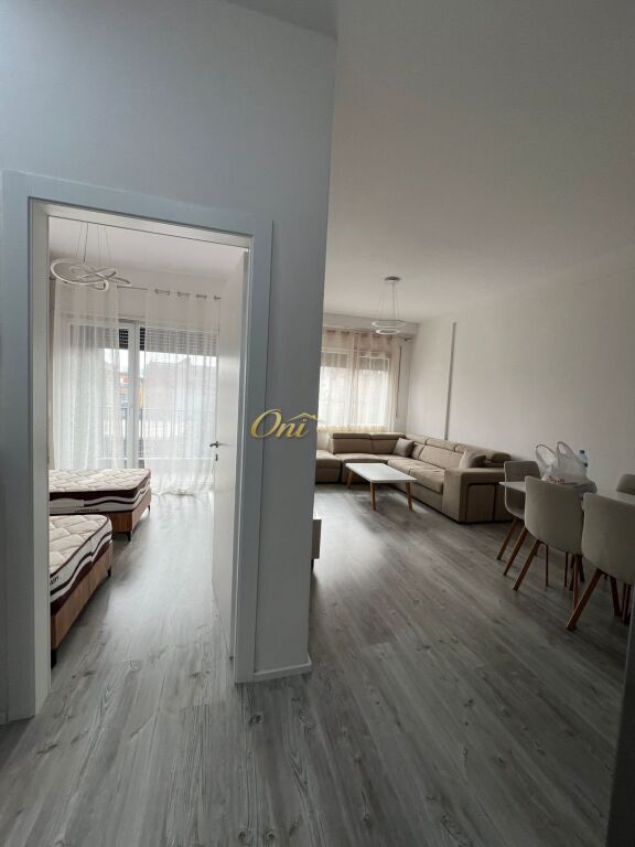PALLATI ME SHIGJETA APARTAMENT PER SHITJE 2+1