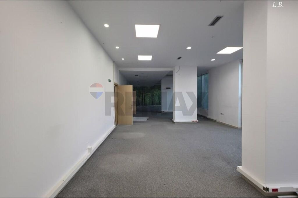 Office - For Rent - Siri Kodra, Tirana 540,000 ALL Monthly Rent