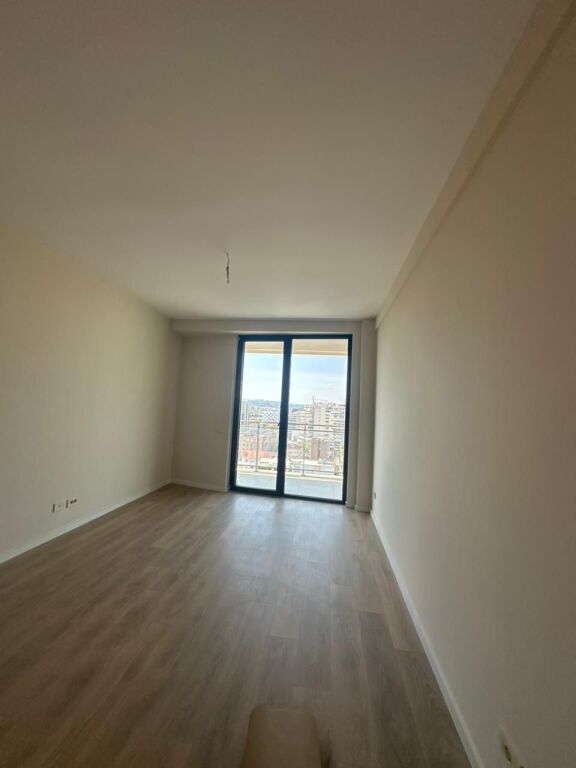 Qera | Ambjent Biznesi | Rruga Mine Peza — Golden Tower Residence | 80,000 lek/muaj