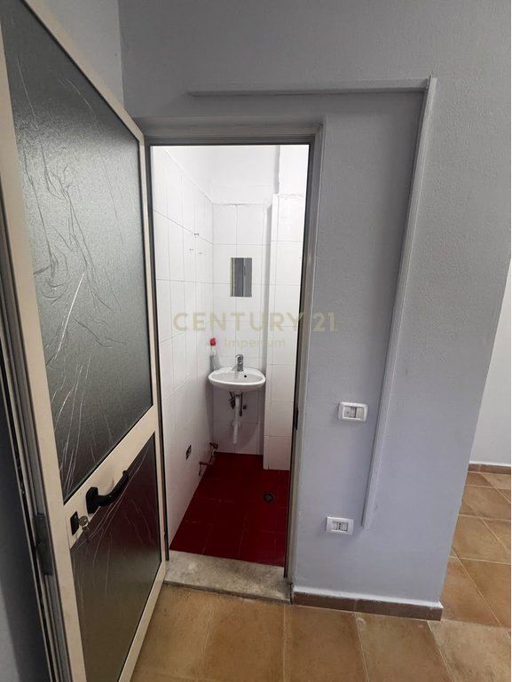 Commercial space for rent on Fortuzi Street!