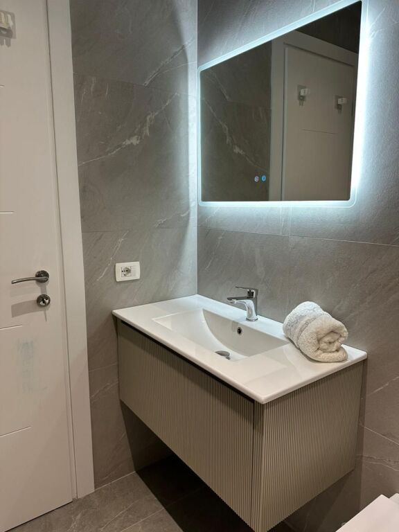 Rent Apartment 2+1 Concord Center On 5 MAY Street