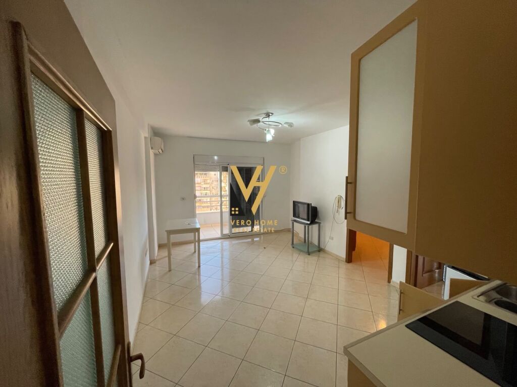 VENDESI APPARTAMENTO 2+1+2+BLK A PAZARI I RI 235.000 EURO