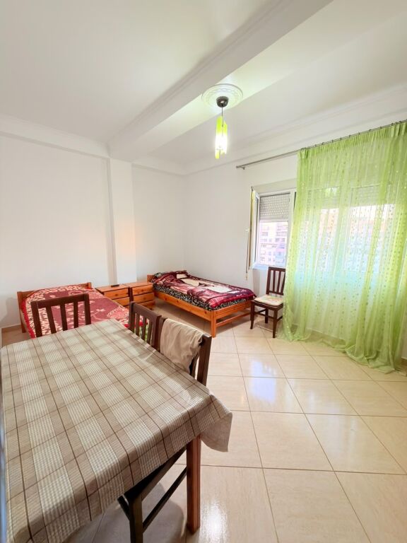 JEPET ME QERA APARTAMENT 2+1 MUZEU I DESHMOREVE, DURRES