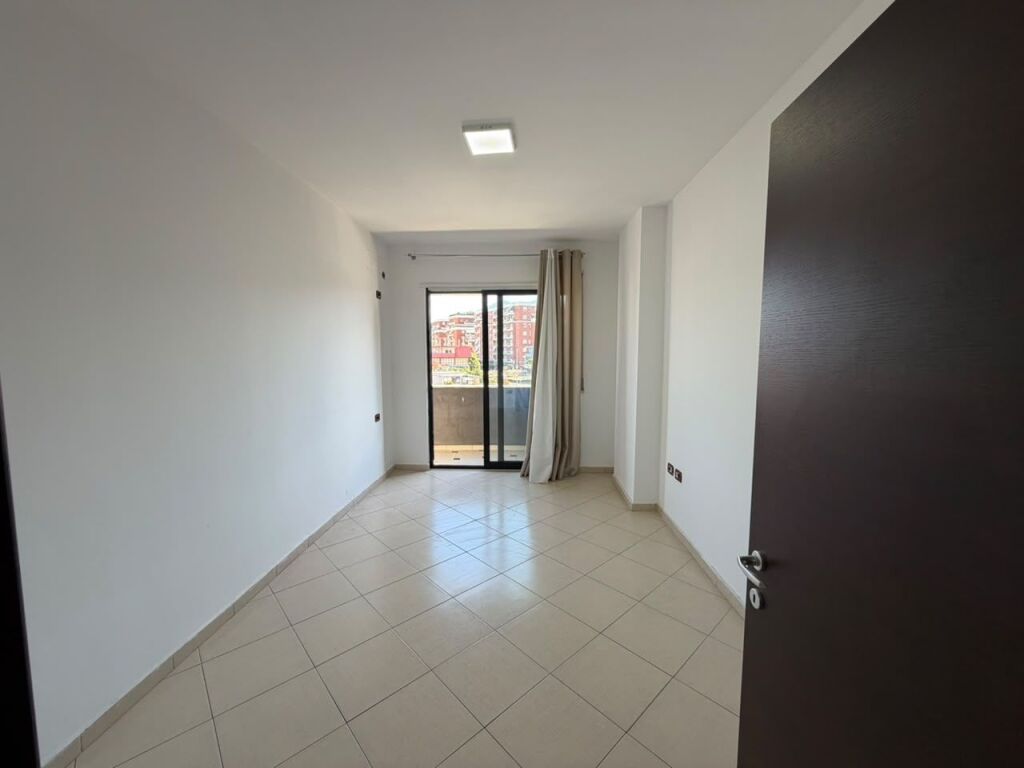 Locale Ufficio in Affitto Astir