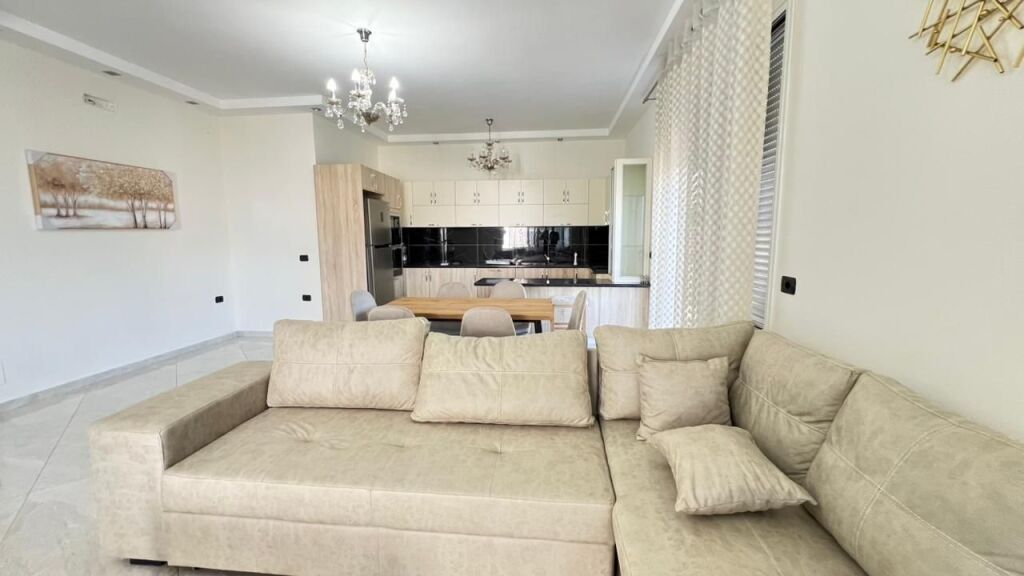 Apartament 3+1 me qira tek Liqeni i Thate, prane Spitalit te Kafsheve