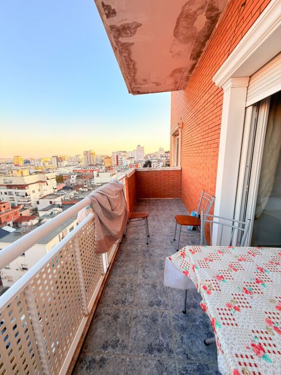 JEPET ME QERA APARTAMENT 2+1 MUZEU I DESHMOREVE, DURRES