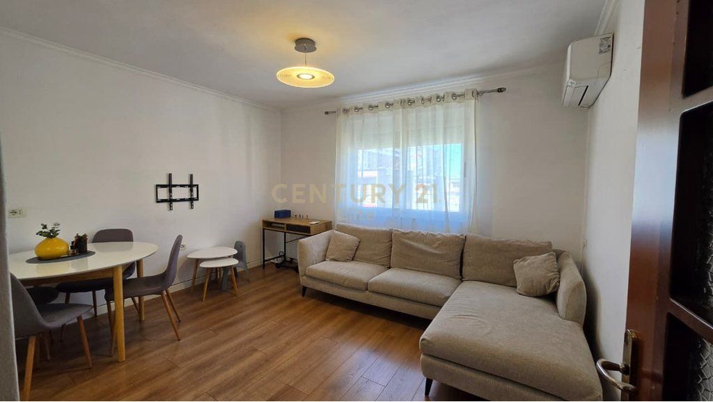 Apartament 1+1 me qira – Xhamllik