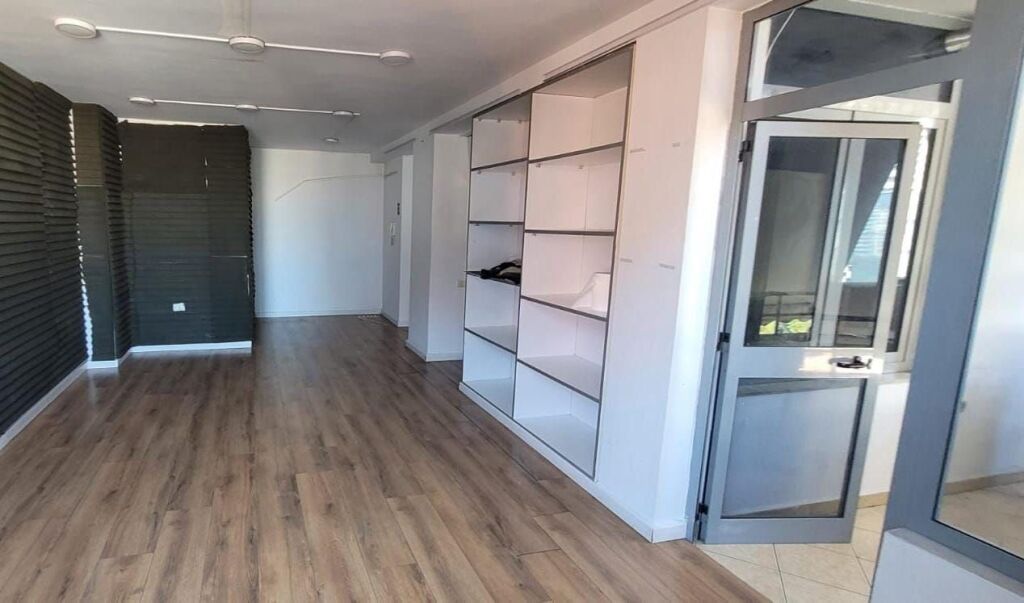 OFFICE FOR RENT – GEORGE W. BUSH STREET, OPPOSITE THE PARLIAMENT ID 5654