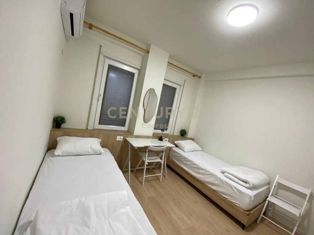 RRUGA 5 MAJI, APARTAMENT 1+1 PER QIRA 550 € /Muaj 50,000 Lekë /Muaj
