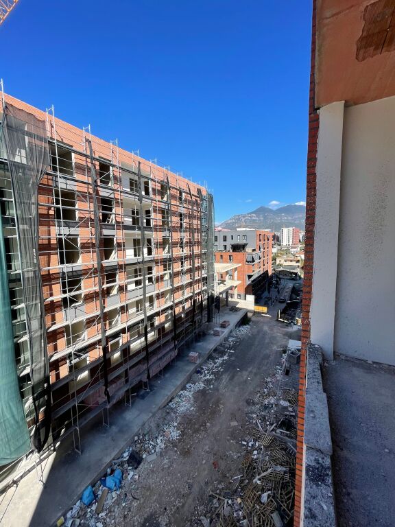 Shitet apartament 2+1/ Paskuqan