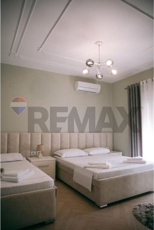 Hotel - In Vendita - Viale Repubblica, Berat