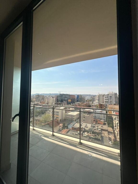 Qera | Ambjent Biznesi | Rruga Mine Peza — Golden Tower Residence | 80,000 lek/muaj