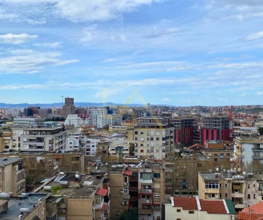 VENDESI APPARTAMENTO 3+1+2 – Selvia, Tirana