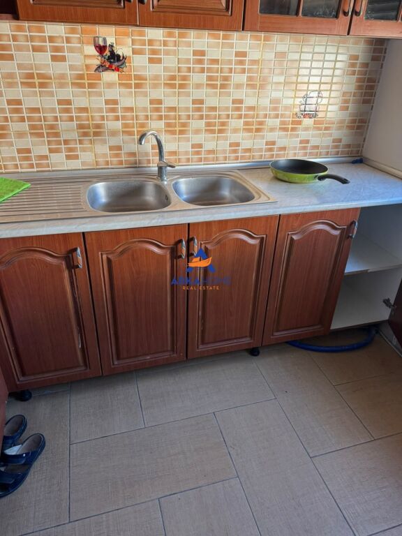 AFFITTASI APPARTAMENTO 3+1 + BALCONE " LAGO ASCIUTTO " 655 EURO