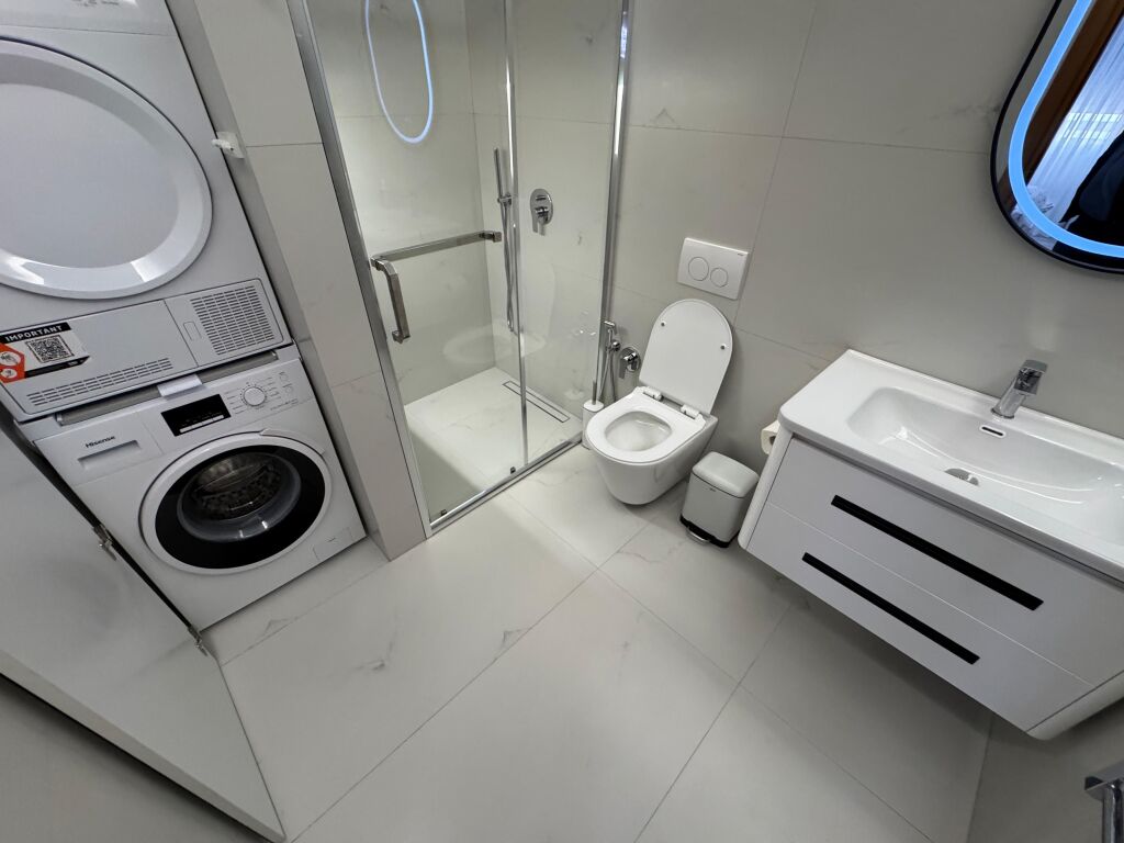Qender Rr Kavajse jepet me qera Apartament 2+1 me garazh Tirana ID 5648