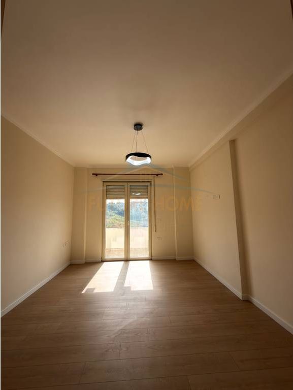 SHES APARTAMENT 2+1+2 NE FRESK 149 MILION LEKE  Return74651
