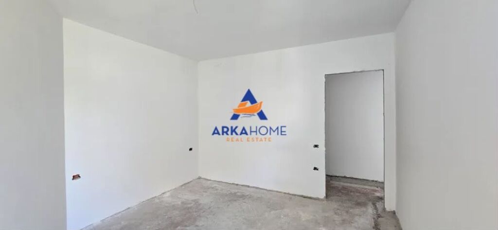 SHITET APARTAMENT 2+1+BALLKON "PRANË CHÂTEAU LINZA RESORT" 18.000.000 LEKE