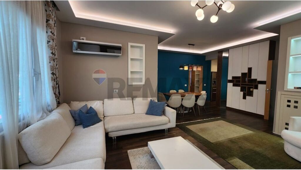 Apartment 2+1+2+Garage for rent Air Albania