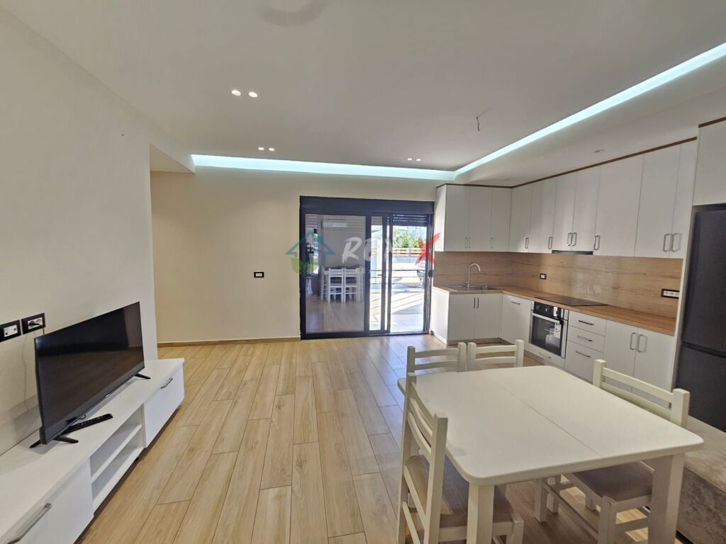 JEPET ME QIRA SUPER APARTAMENT 1+1 – KËNETË, DURRËS