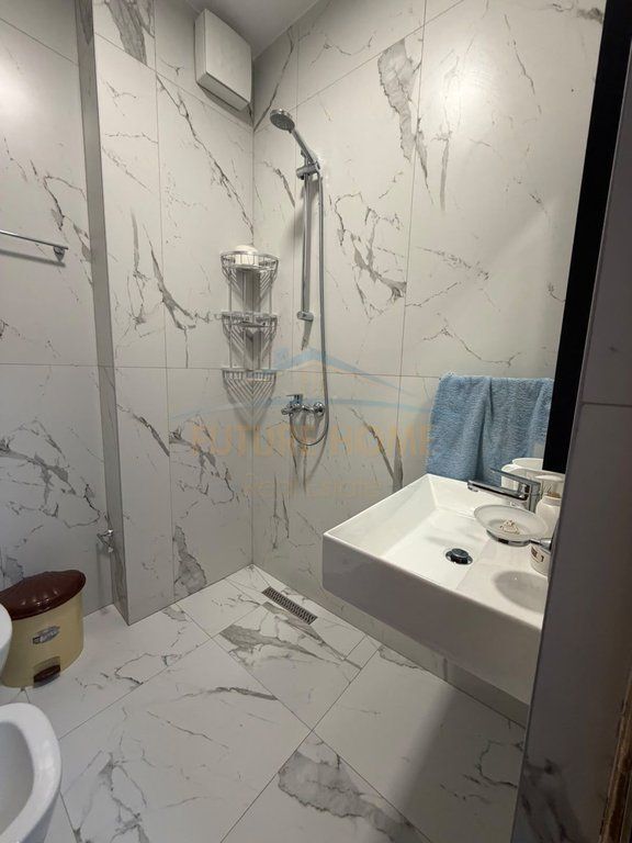 Qira, Apartament 2+1+2, Myslym Shyri, Tiranë.